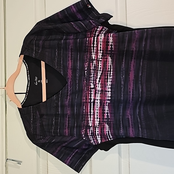 Scrub top - Picture 2 of 2